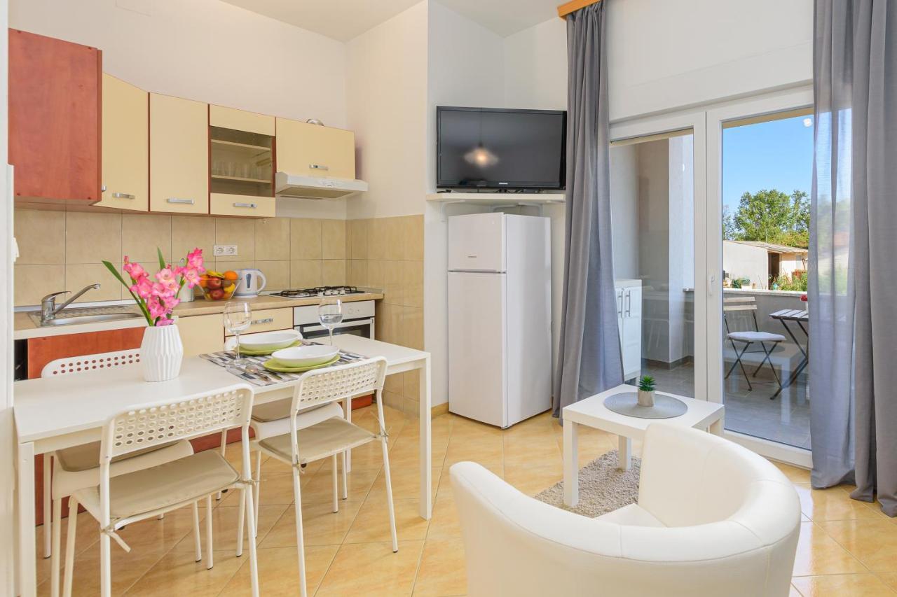 Apartmani Vita, Liznjan - Apartman 2 المظهر الخارجي الصورة